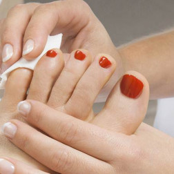 Oude gellak verwijderen